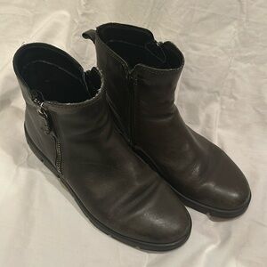 ECCO Bella Flat Bootie Forrest Green, Sz 40